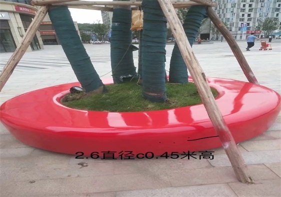 重（chóng）慶玻璃鋼圍樹椅